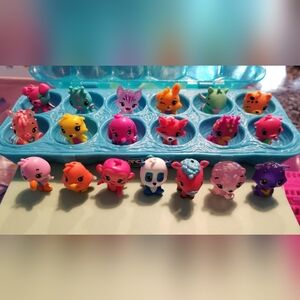 20 Hatchimal Colleggtibles Lot, 1 Fuzzy Midnight Masquerade Limited Edition